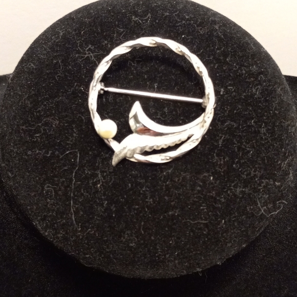 Vintage Signed DCE Sterling Silver Wreath W/Genuine Pearl Leaf Brooch Pin - Picture 1 of 9